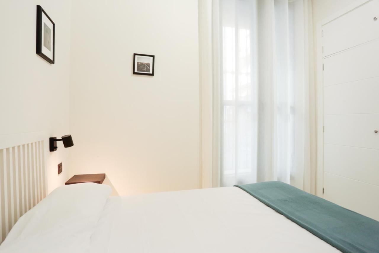 Monkeys Apartments Cervantes Sevilla Eksteriør billede