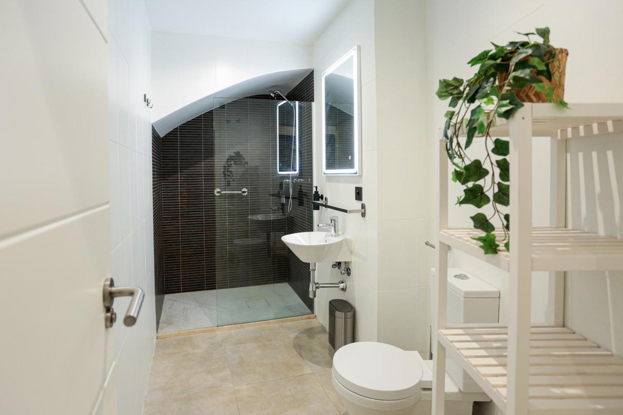 Monkeys Apartments Cervantes Sevilla Eksteriør billede